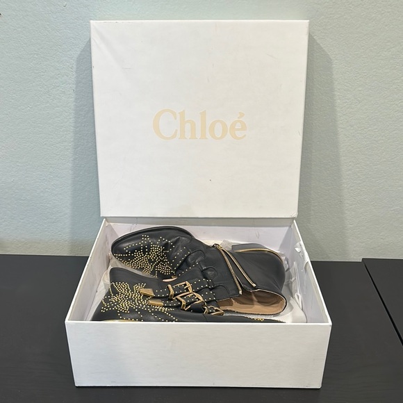 Chloe Susanna Studded Black/Gold Leather Ankle Boots - Size 38 - Picture 5 of 6